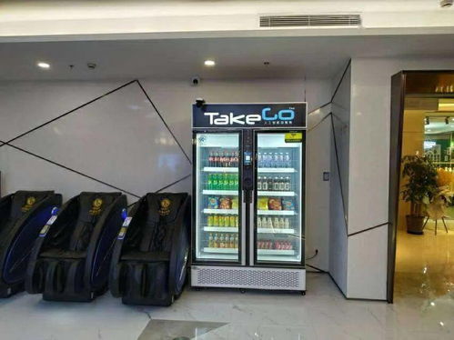 長(zhǎng)寧這家新開的影院,門口有只 貓頭鷹 在歡迎你